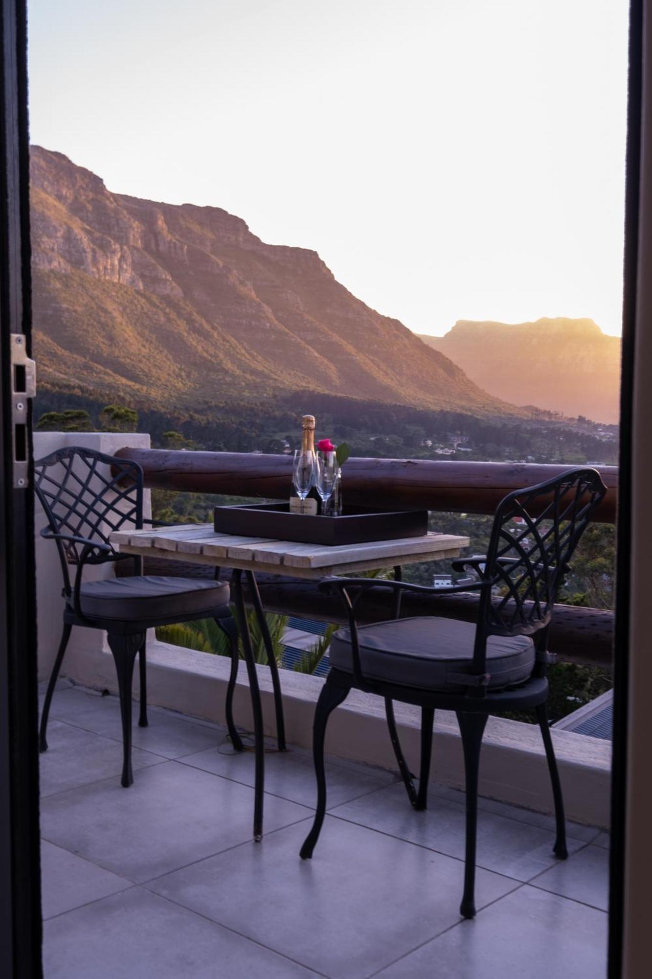Dreamhouse Guest House Hout Bay Bagian luar foto