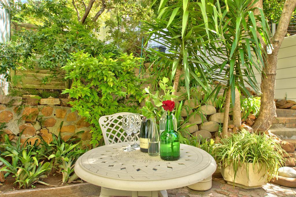 Dreamhouse Guest House Hout Bay Bagian luar foto